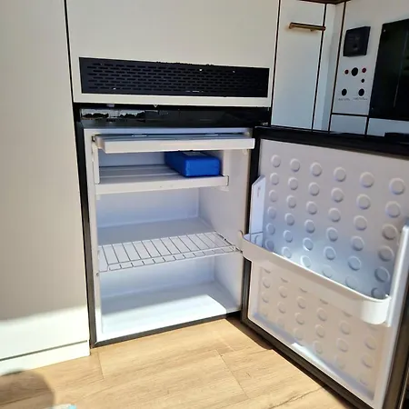 キャンプ場 Static Camper In Front Of The Sea *