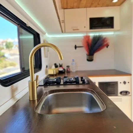 キャンプ場 Static Camper In Front Of The Sea *