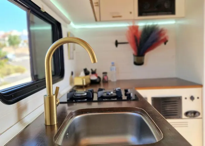 Кемпинг Static Camper In Front Of The Sea *