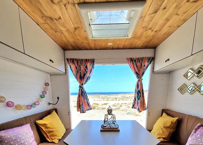 Kemping Static Camper In Front Of The Sea El Médano